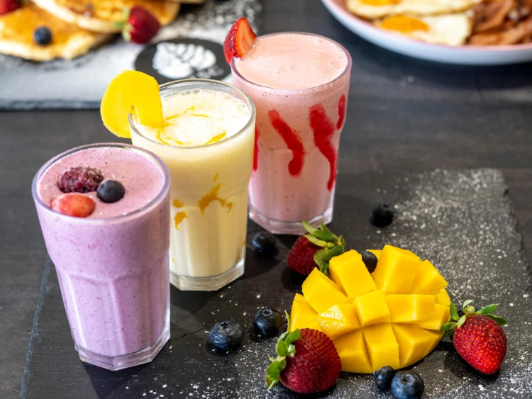 Mooloolaba Cafe slider image