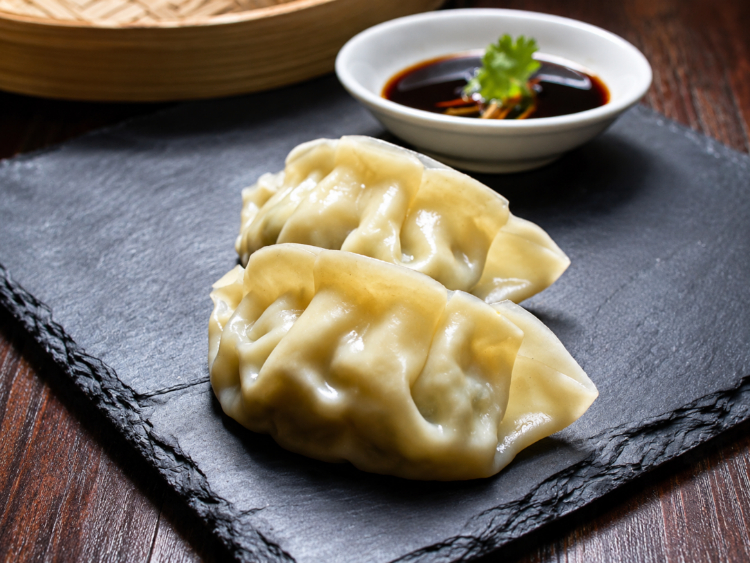 Nam Long Le Shaker slider image
