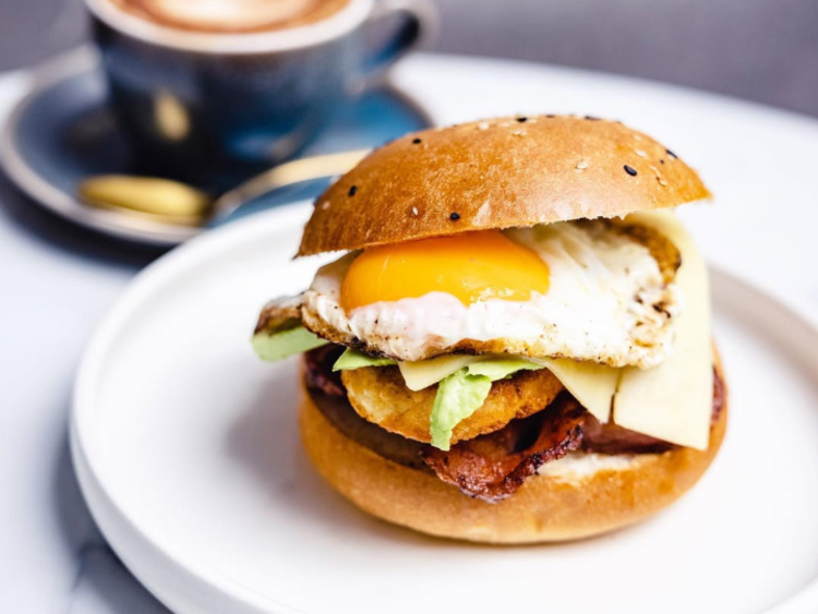 Cafe De Rolls slider image