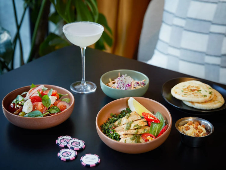 Bar Moxy slider image