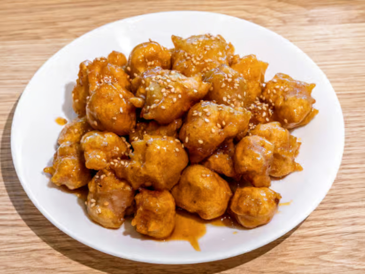 Water Margin Chinese Restaurant slider image