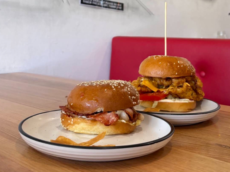 Dimples 231 Cafe slider image