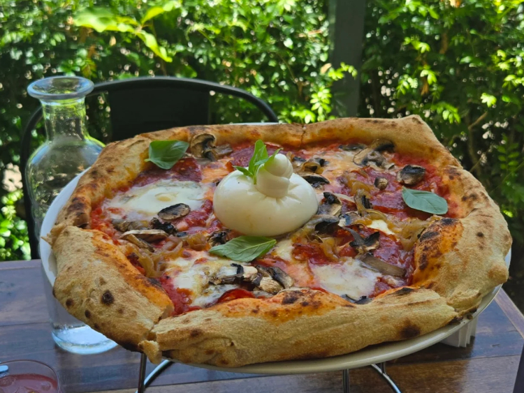 Fornello Pizza & Bar slider image