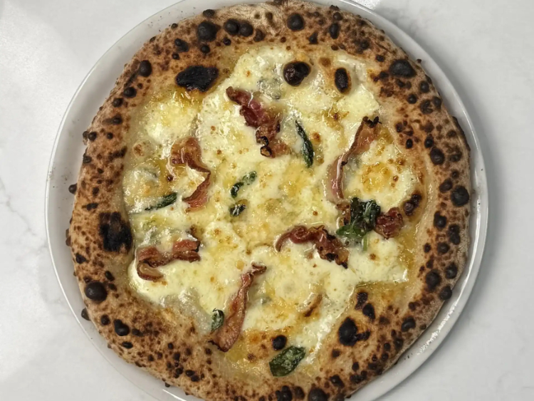 Fornello Pizza & Bar slider image