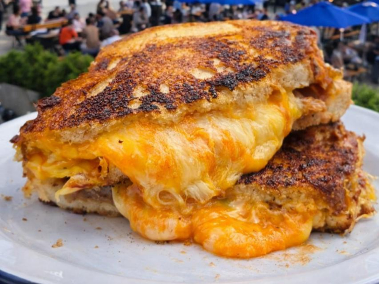 Burger Bar - Hackney Bridge slider image