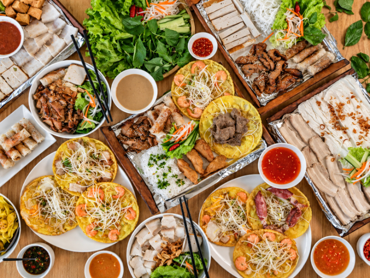 Banh Xeo Co Ba slider image