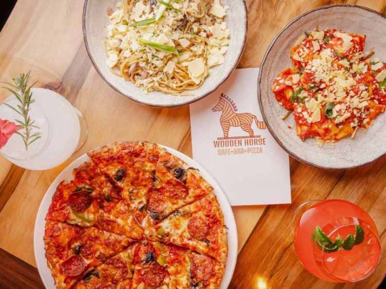 Wooden Horse Bar and Pizza slider image