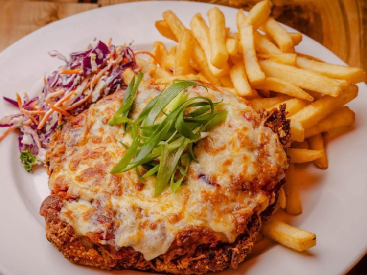 Wooden Horse Bar and Pizza slider image