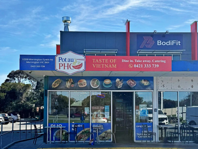 Pot Au Pho Burguette - Mornington slider image