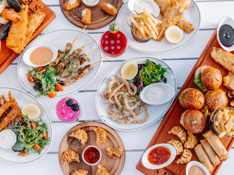 Skye Lounge slider image