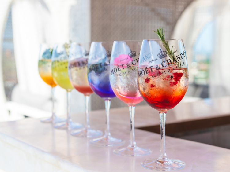 Skye Lounge slider image