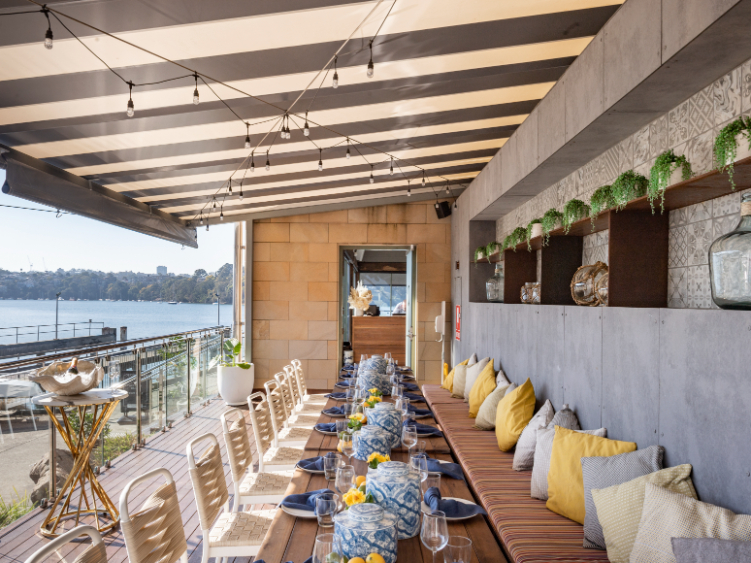Deckhouse slider image