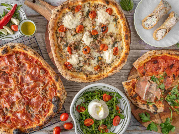 Franco Pizzeria slider image
