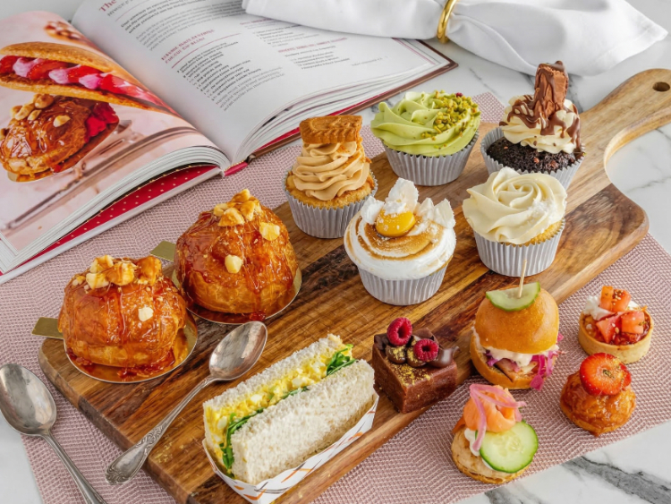 Kefi and Cake slider image