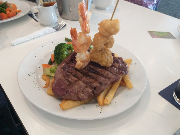 The New Palace Bistro slider image