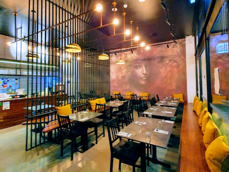 Momo & Chillies slider image