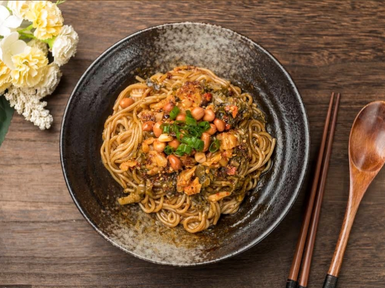 Pawpa's Noodles slider image