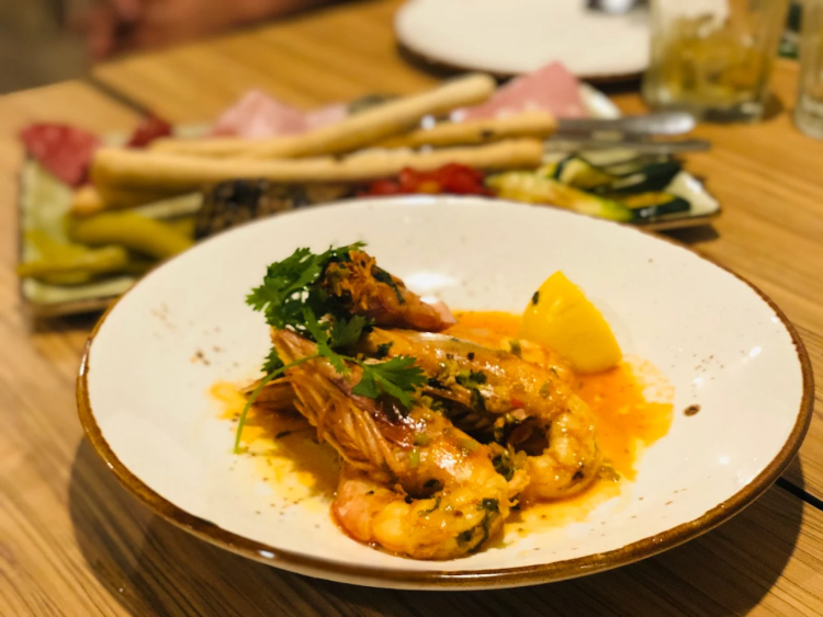 Riskalah's Italian Restaurant slider image