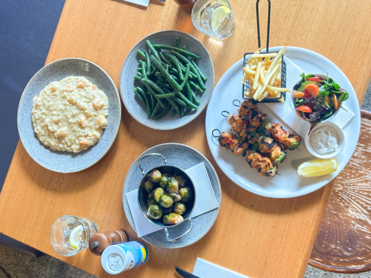 Paradiso Bar and Grill slider image