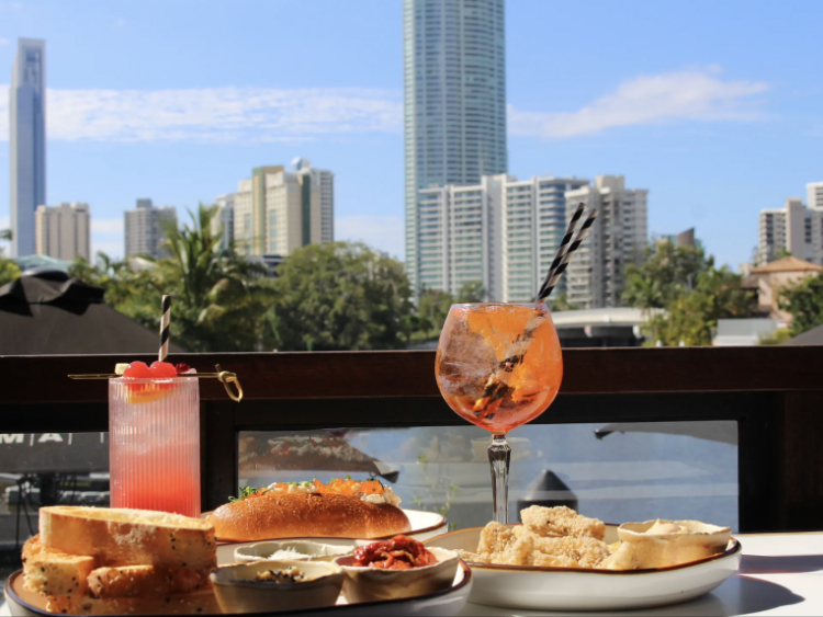 Isla Bar and Dining slider image