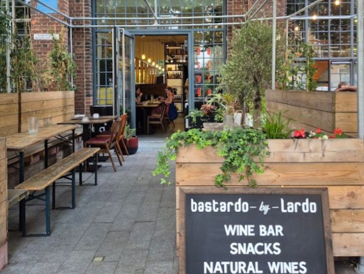 Bastardo (by Lardo) slider image