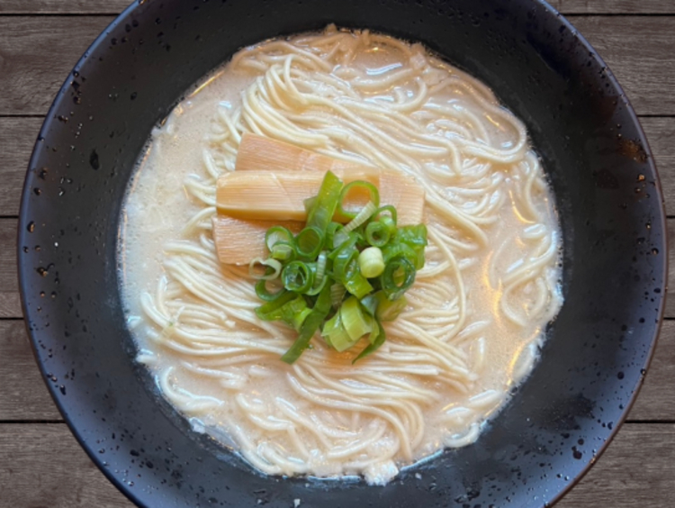Go'Go Japanese Noodle slider image