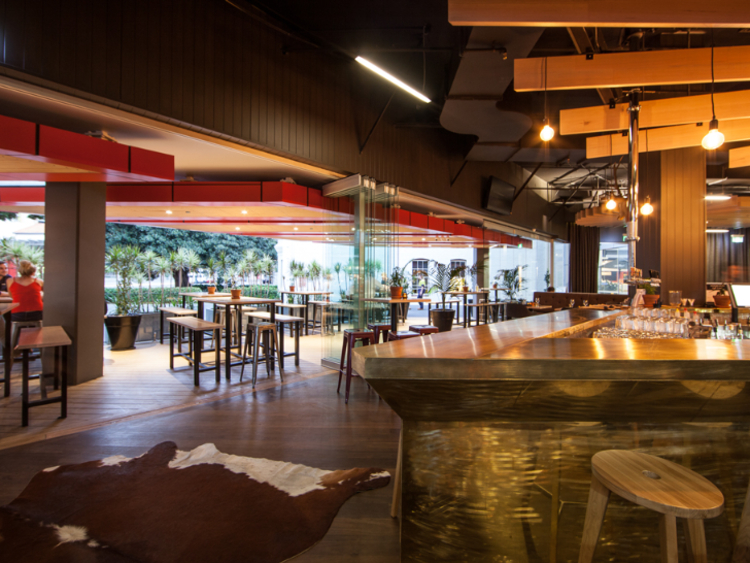 Public House Kitchen & Bar slider image