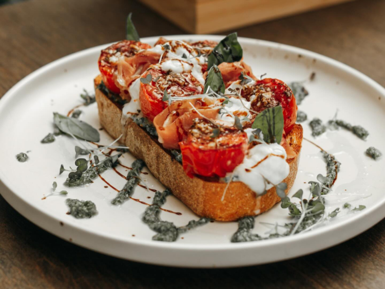 Artrogers Cafe & Bistro slider image