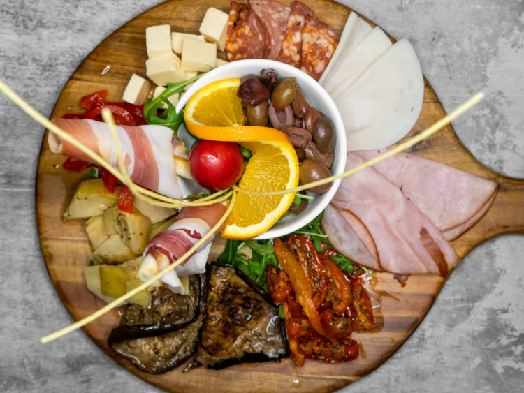 Tono On Borsari slider image