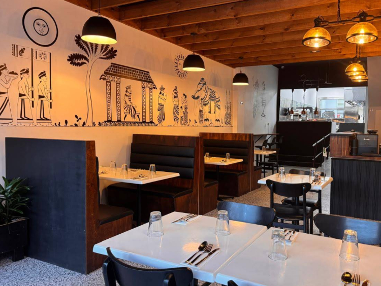 Zircon Restaurant & Bar slider image