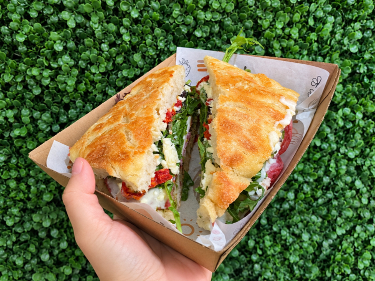 Lelle Cafe slider image