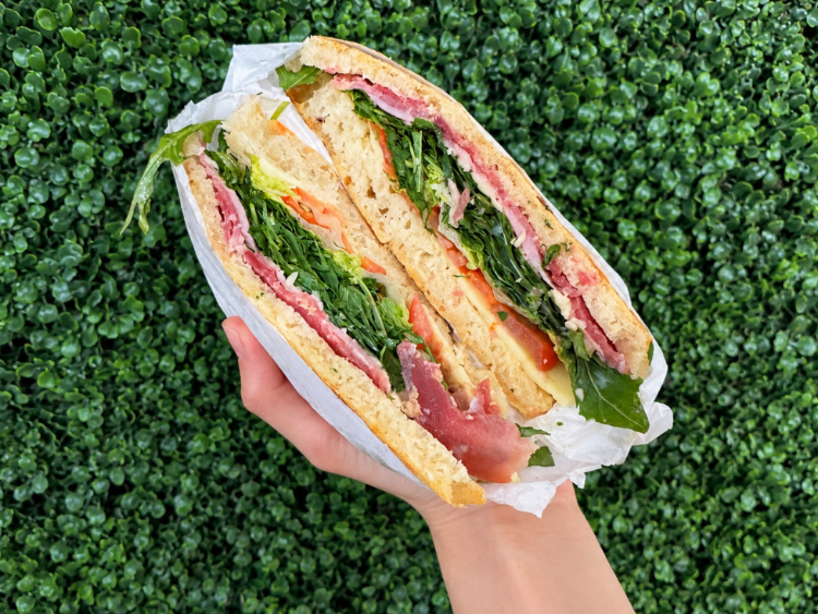 Lelle Cafe slider image