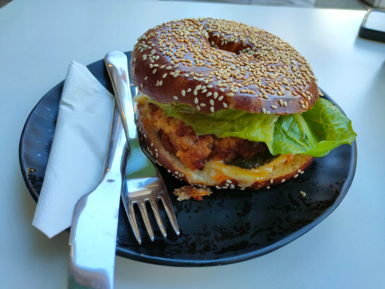 Eillo slider image
