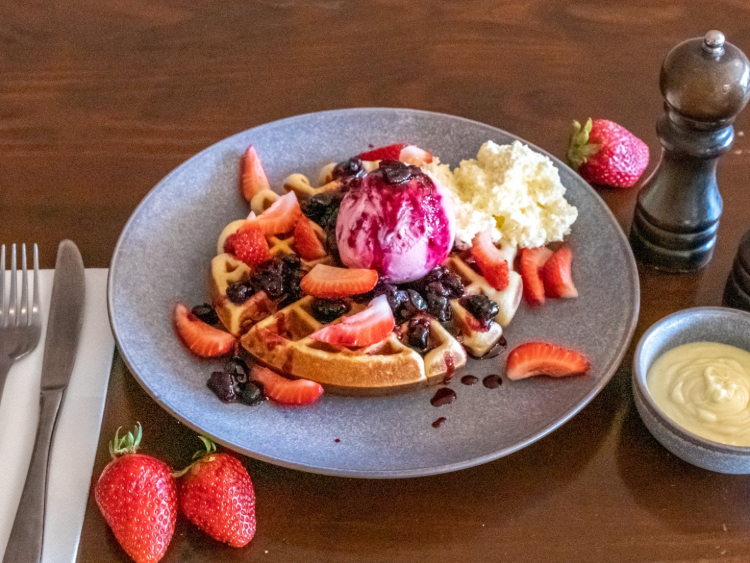 Juniper and Pine Cafe Restaurant slider image