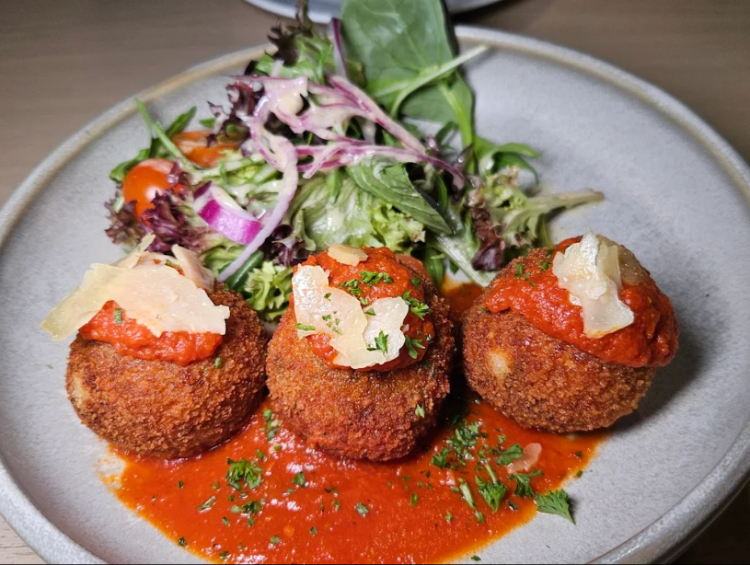 Juniper and Pine Cafe Restaurant slider image