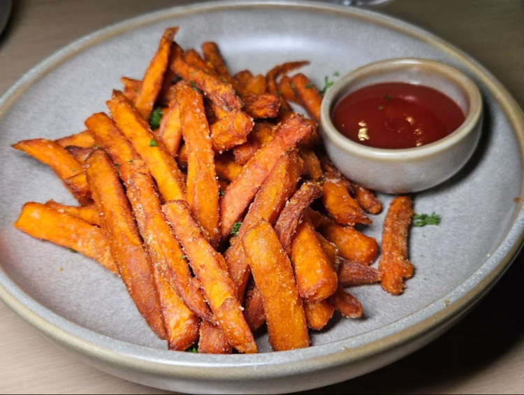 Juniper and Pine Cafe Restaurant slider image