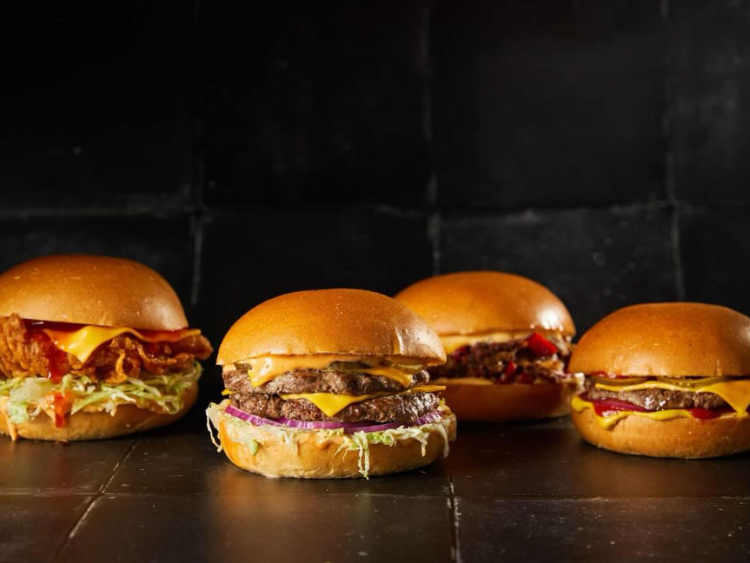 New York Minute - Noosa Heads slider image