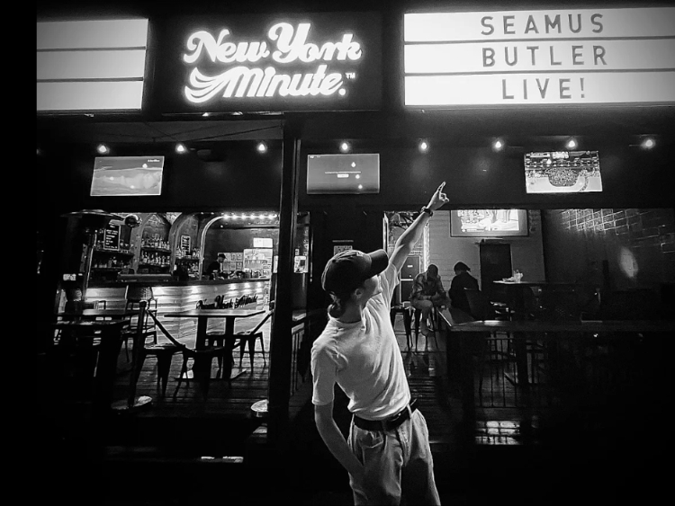 New York Minute - Noosa Heads slider image