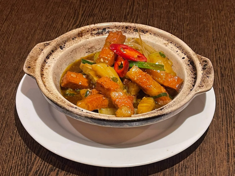 Sen Viet - Mare St slider image