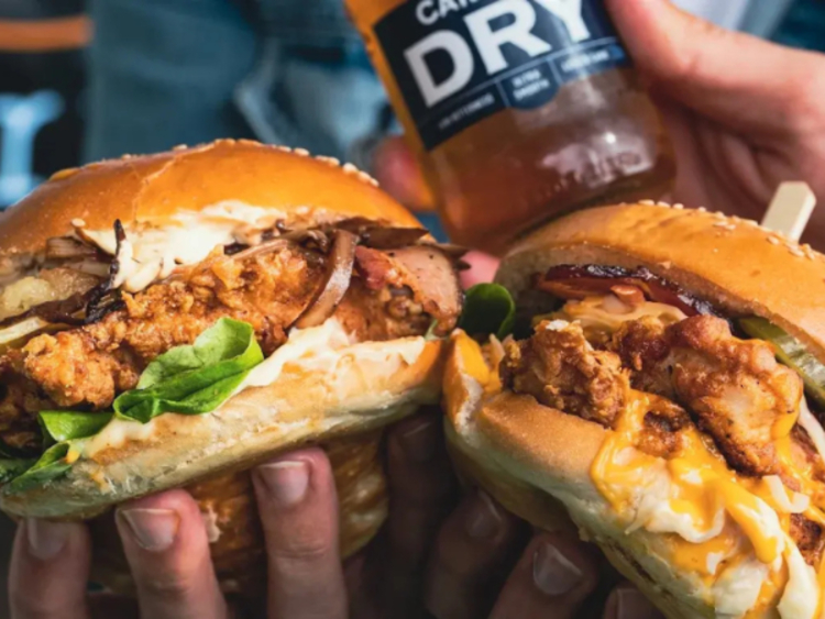 Yankee's Burger Bar - Mile End slider image