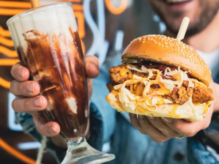Yankee's Burger Bar - Mile End slider image