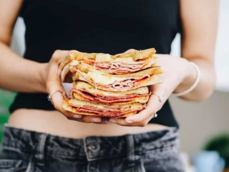 Bonbeach Tuckshop & Grocer slider image