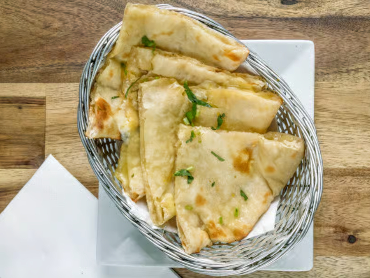 Moni Ka Dhaba Indian Restaurant slider image