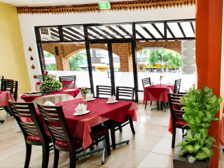 Moni Ka Dhaba Indian Restaurant slider image