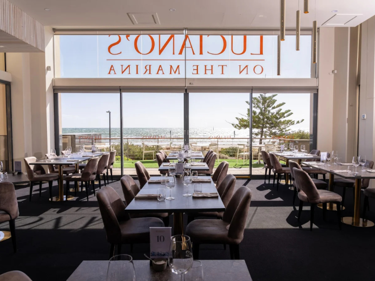 Luciano's on the Marina slider image