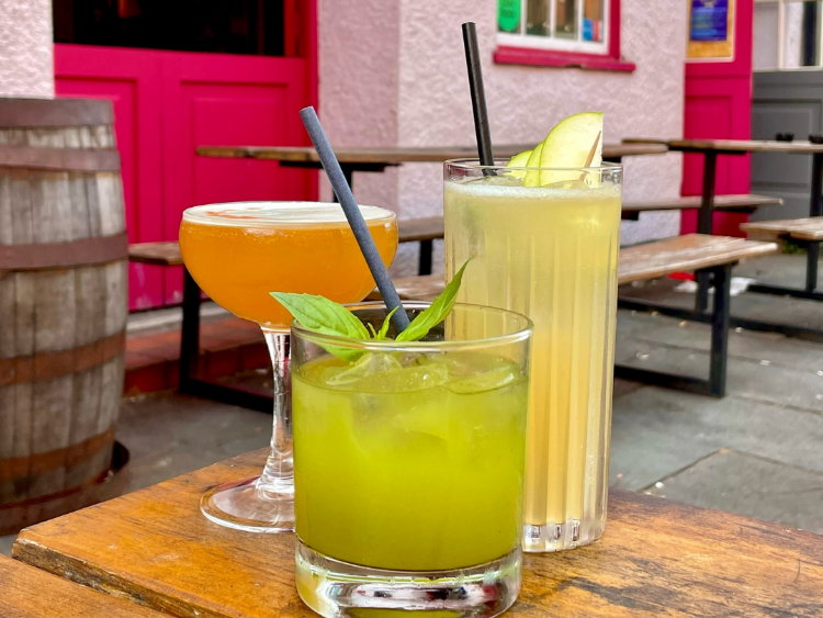 Renato's Downstairs Bar & Pizzeria slider image