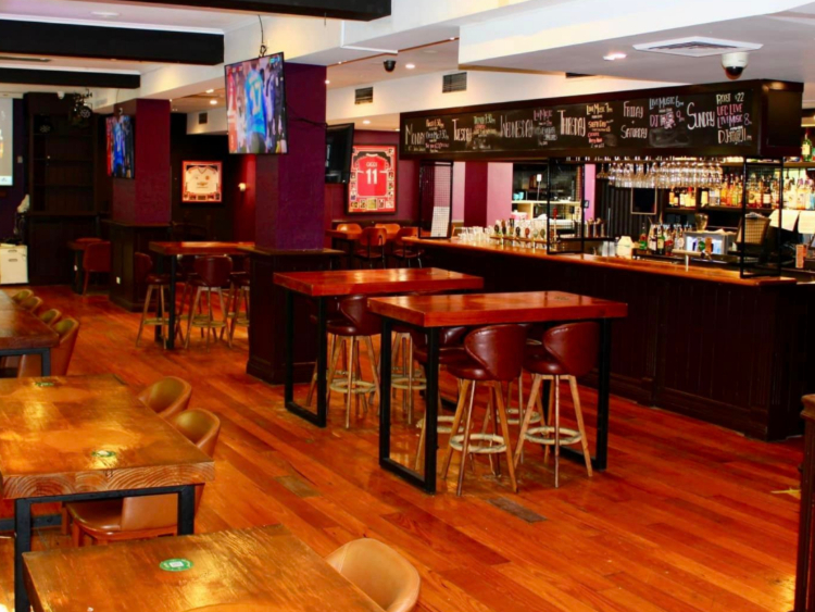 Scruffy Murphys Irish Bar slider image