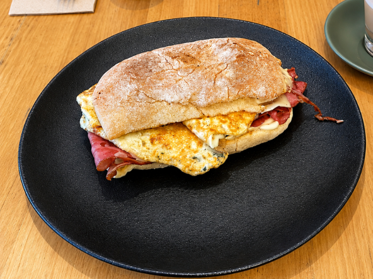 Dear Lucia Cafe slider image