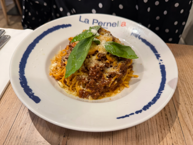 La Pernella slider image