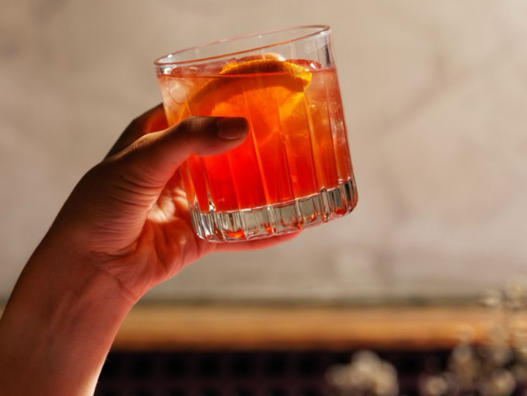 Holly's Bar & Kitchen slider image